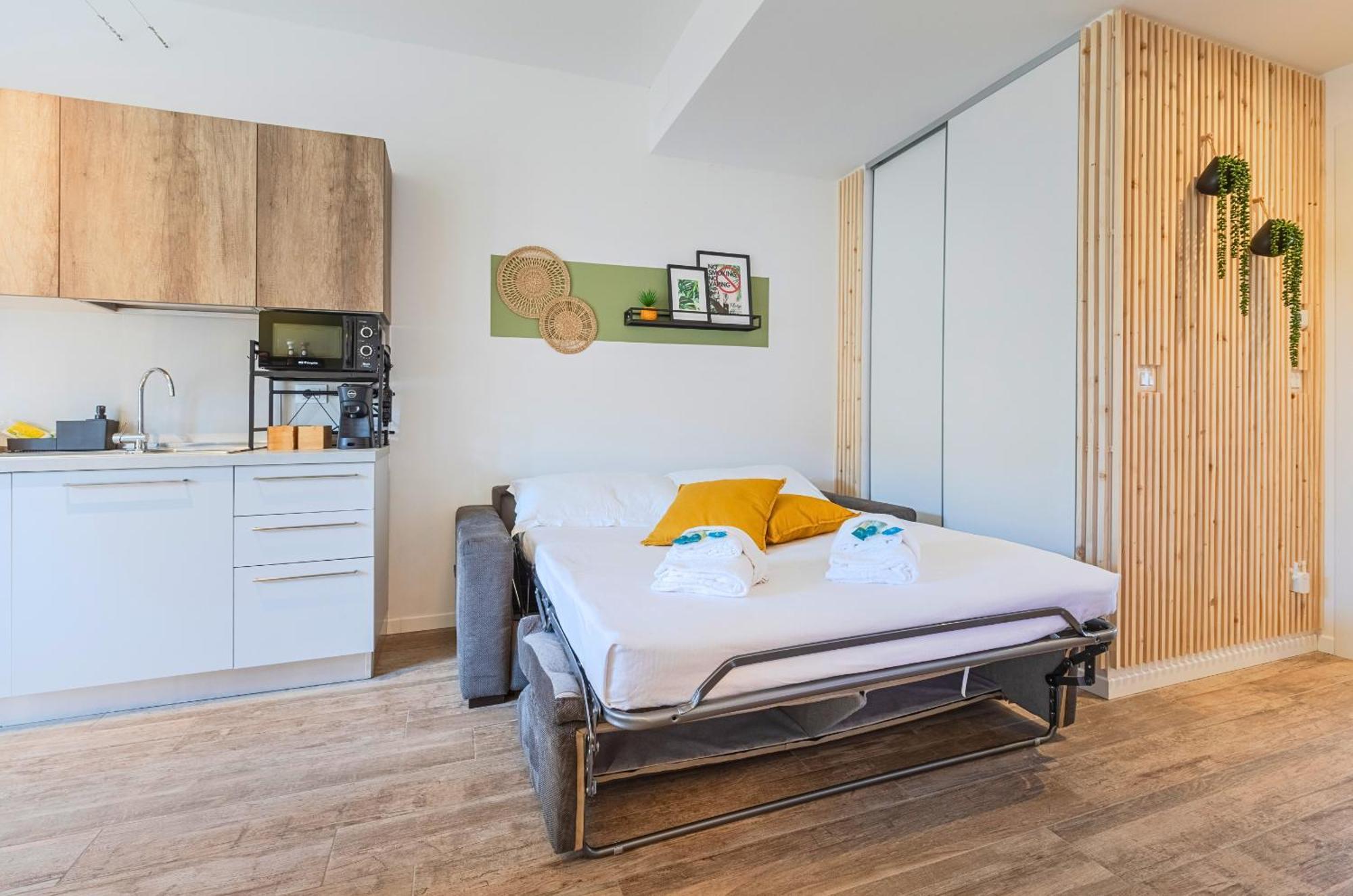 Natural Chic - 15 Min Dall'Arena & Garage เวโรนา ภายนอก รูปภาพ